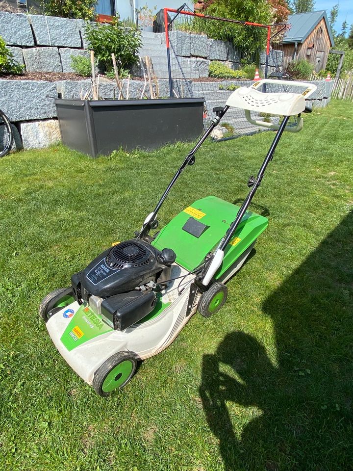 Etesia Rasenmäher Duocut 46 in Hutthurm