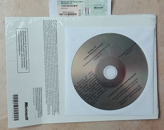 Windows XP Home original Hyrican CD 2002 SP2 mit Heft + Lizenz in Ahrensburg