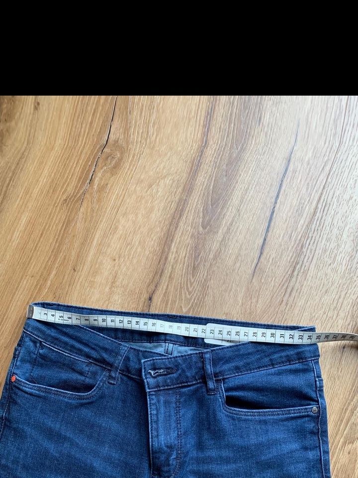 Jeans Größe 38 neu in Herford