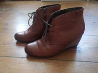 Stiefeletten mit Keilabsatz, Caprice, Gr. 39 Berlin - Charlottenburg Vorschau