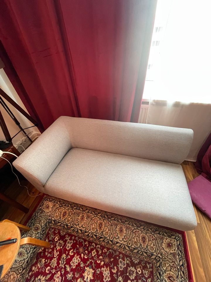 Sofa (liege) in Berlin