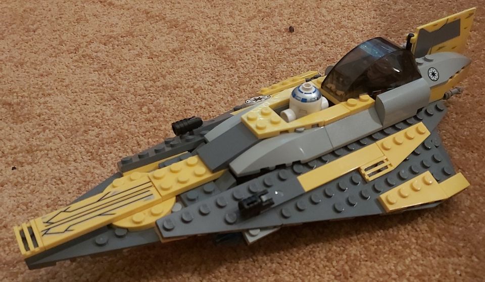 Lego Star Wars-  Anakins Starfighter (7669) in Berlin