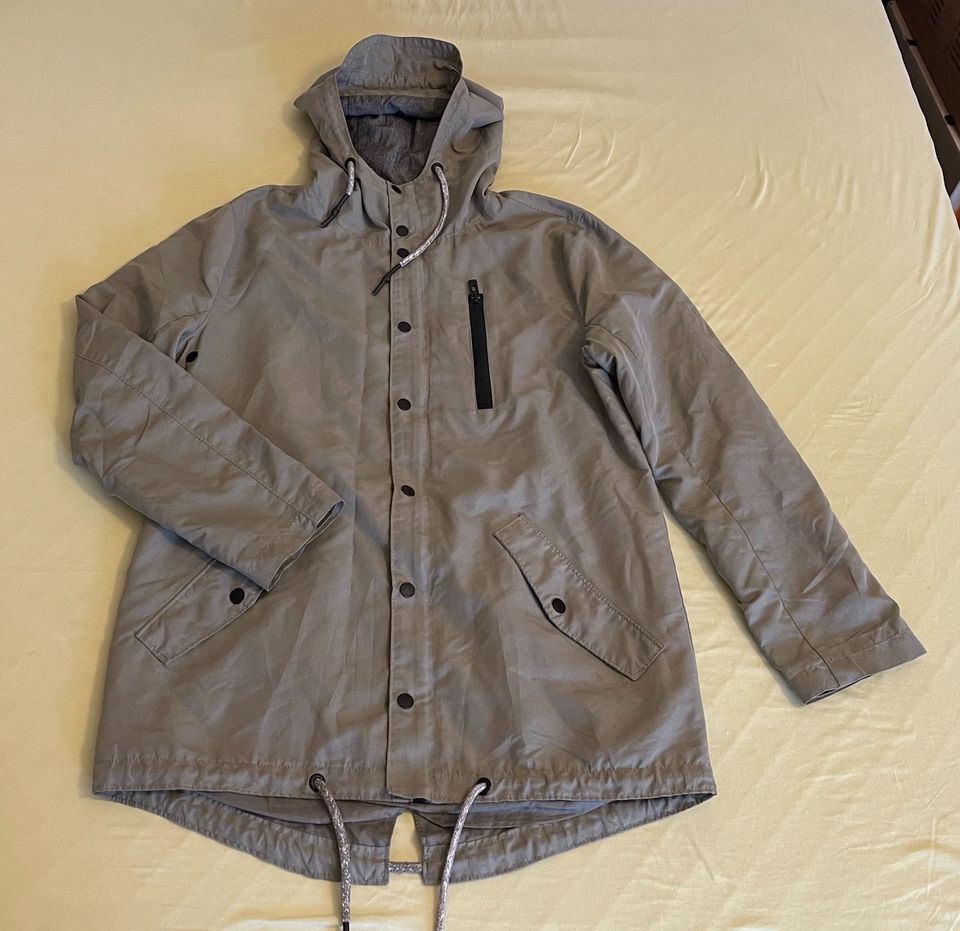 Parker Jacke Übergangsjacke, Gr 164 in Dresden