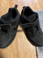 Nike Kinderschuhe schwarz Größe 33 Hessen - Maintal Vorschau