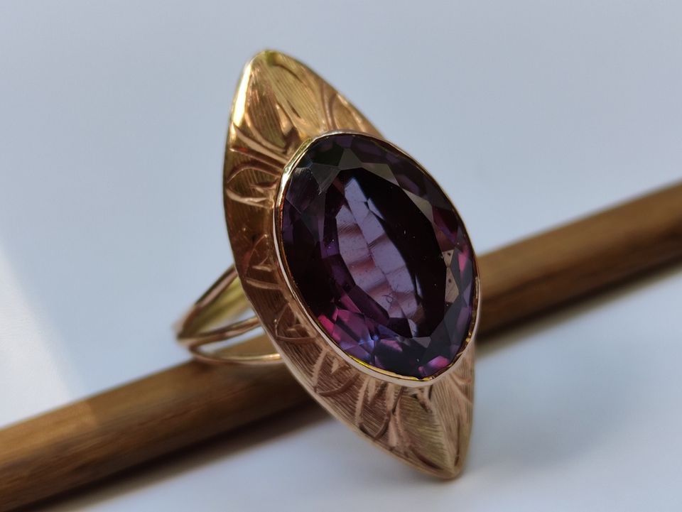 Riesiger Vintage russischer Alexandrit Ring 583 Gold (585) in Reinstorf