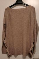 Strickpulli mit seitlicher Wellenborte, beige, weiches Material Köln - Köln Dellbrück Vorschau