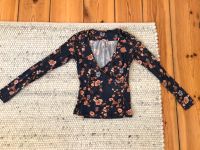 Lanius Shirt Bluse 34 XS Blumen bio Baumwolle Wickeloptik Berlin - Neukölln Vorschau