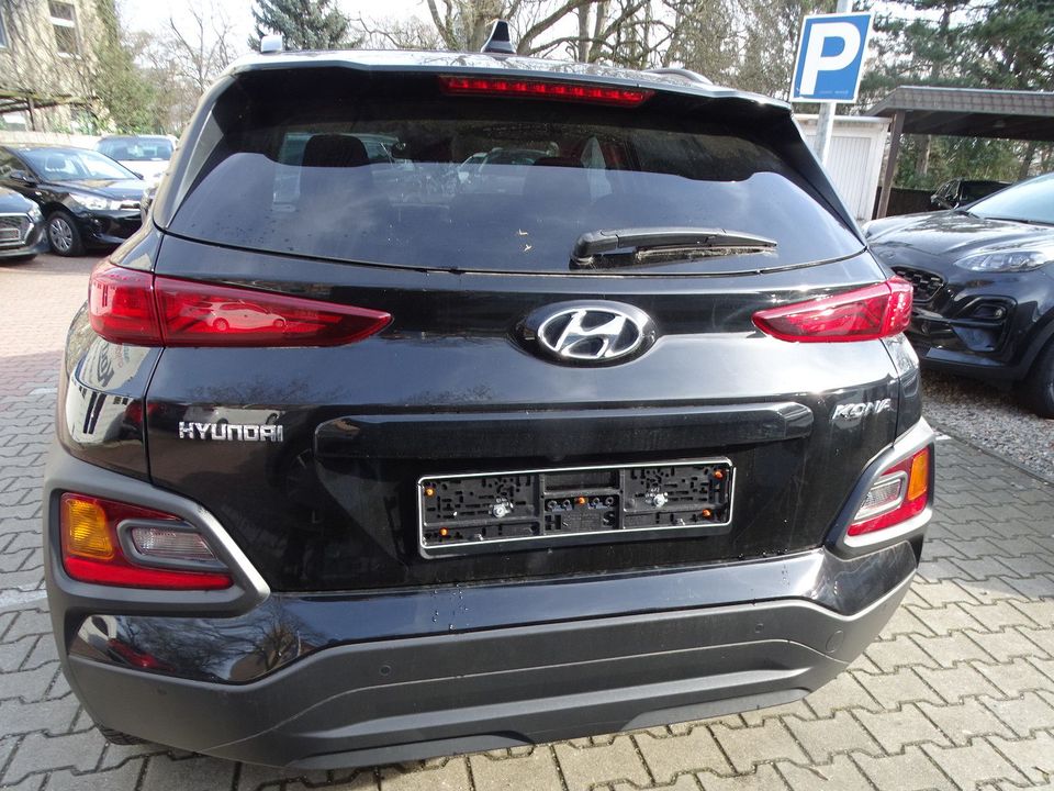Hyundai Kona 1.0 T-GDIYES! 2WD in Berlin
