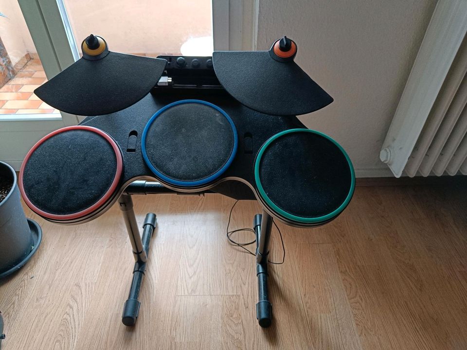 Guitar Hero Wii Drums Kit - midi Drum Controller in Düsseldorf