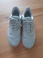 NIKE Running Sportschuhe Gr. 40,5 Bayern - Markt Schwaben Vorschau