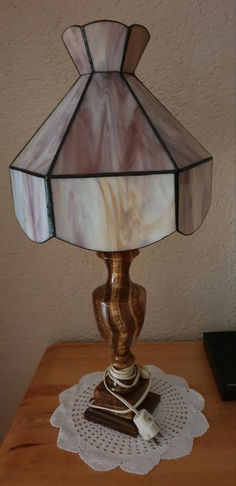 Tiffany-Beistell-Lampe in Garching an der Alz