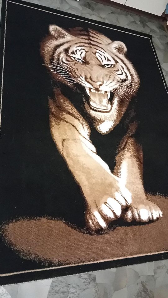 Verkaufe hier einen wunderschönen Wandteppich ,Motiv : Tiger  in St. Wendel