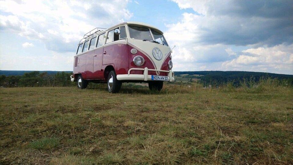 Hochzeitsauto T1 mieten VW Bulli Oldtimer Brautauto Rot in Herrngiersdorf