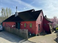 Renovierungsbedürftiges Einfamilienhaus, vermietet, in schöner Lage von Langenfeld-Wiescheid Nordrhein-Westfalen - Langenfeld Vorschau