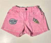 Pinke Jeans Shorts mit „Stickern“ Niedersachsen - Schortens Vorschau