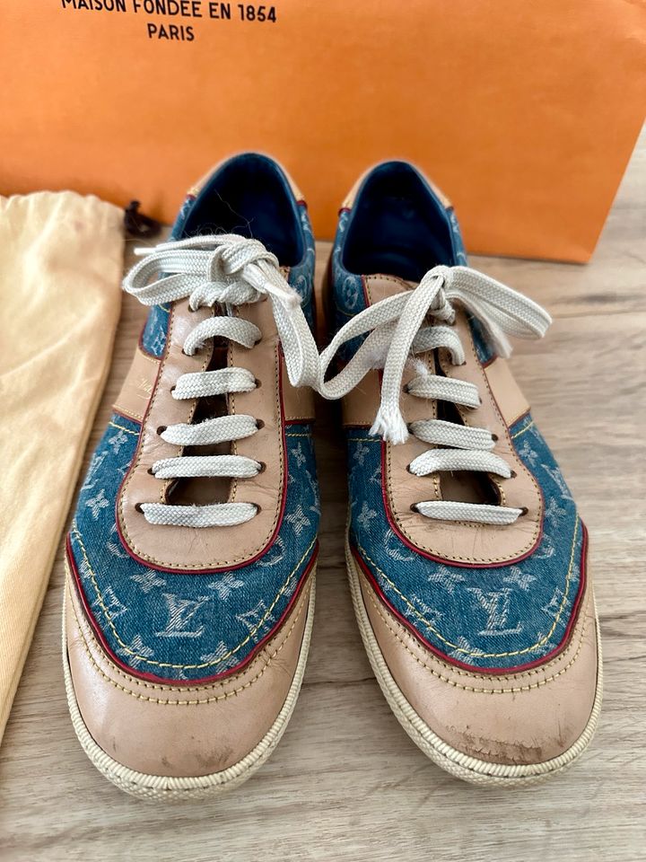 Louis Vuitton Retro Sneaker Turnschuhe Jeans in Köln