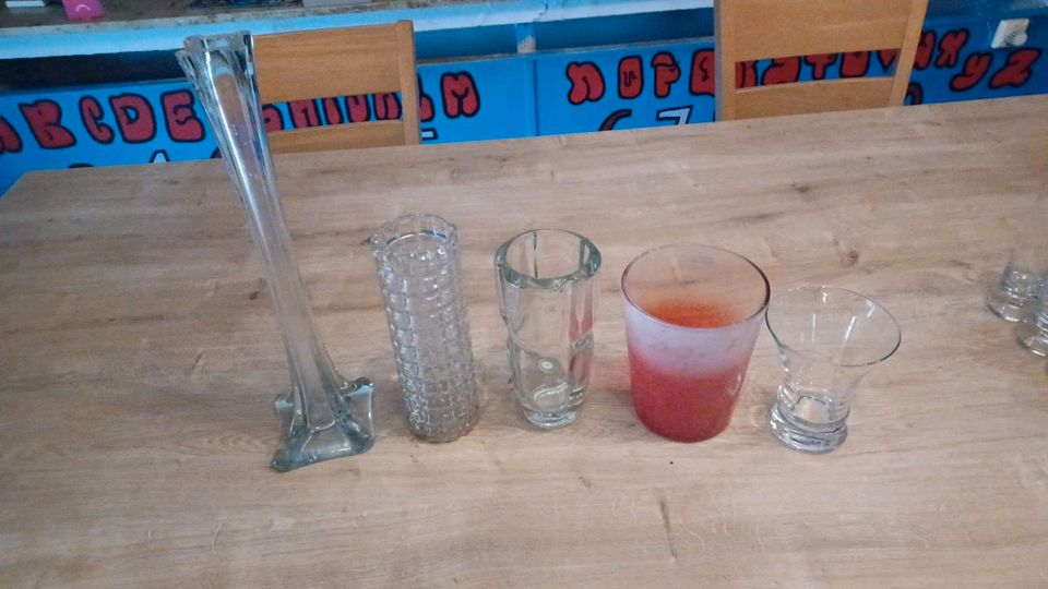 Gläser, Vasen und Tassen in Hellenthal