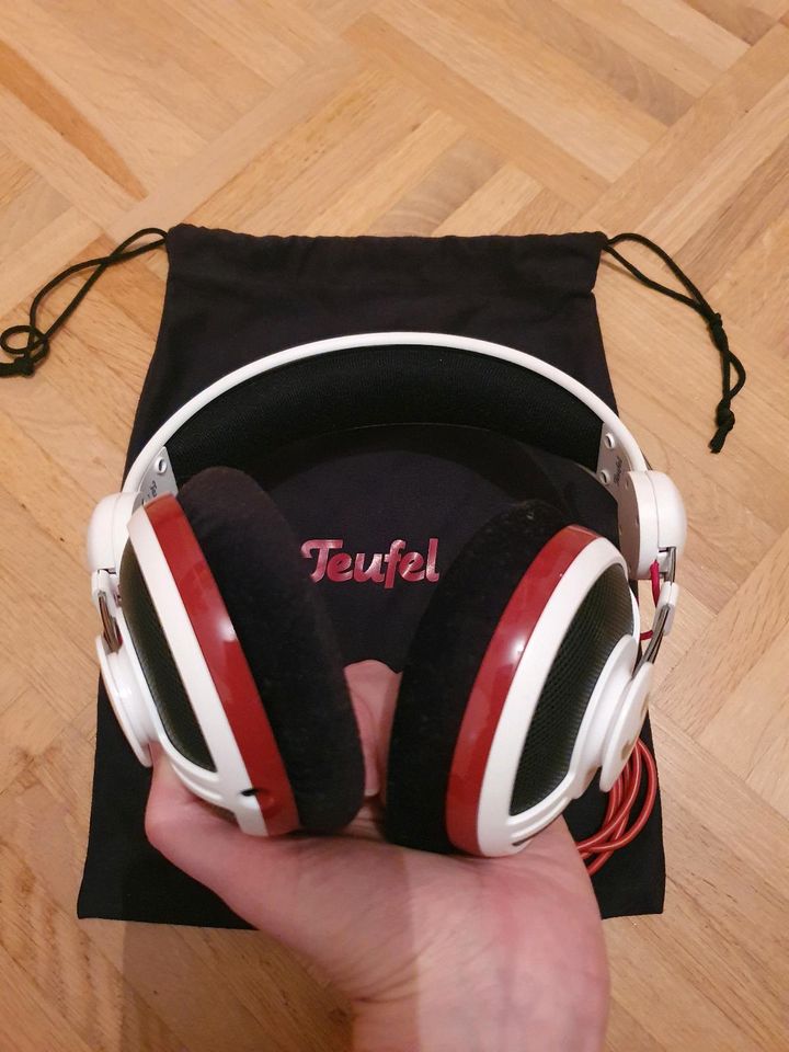 Teufel Aureol Real Over-ear-Kopfhörer in Regensburg