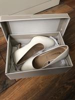 Tamari’s Pumps Niedersachsen - Wangerland Vorschau