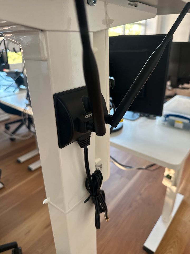 Magnetische WLAN Antenne von Lenovo in Berlin