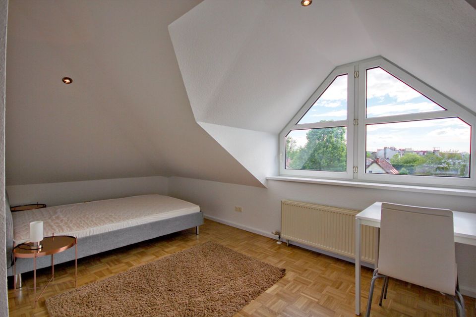 Möblierte, modernisierte 3-Raum-Wohnung mit Balkon in Babelsberg in Potsdam