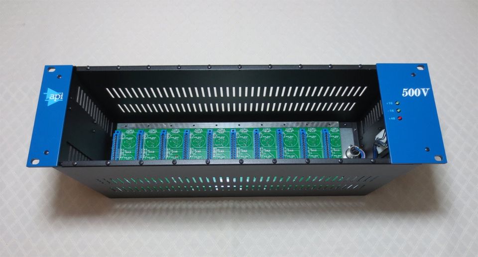 API 500 VPR - 10 Slot Rack - Neuwertig mit Restgarantie in Karben