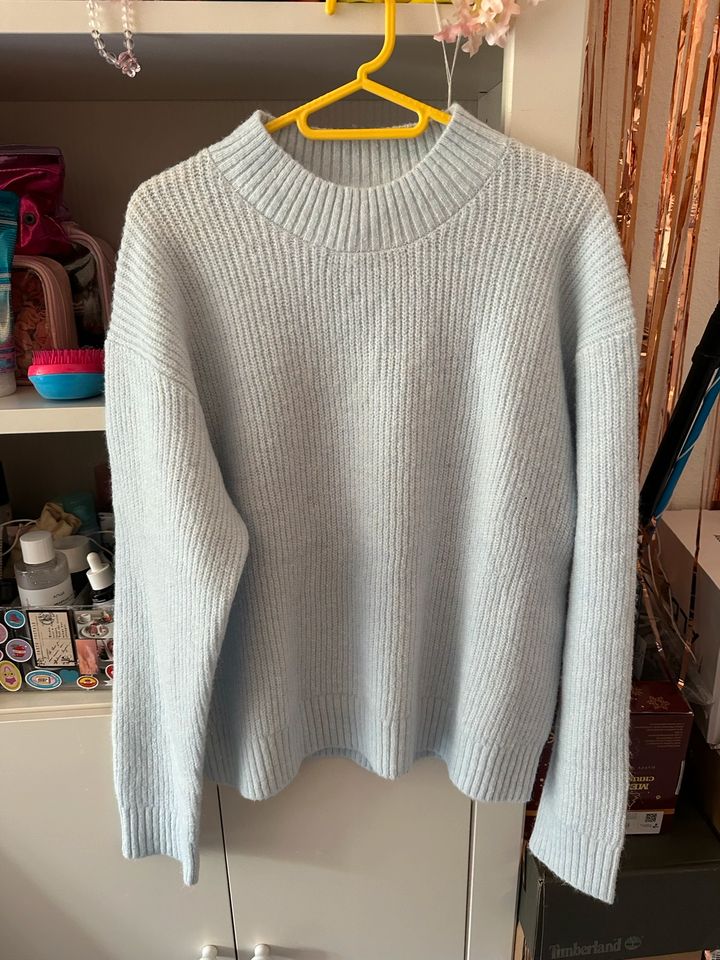 H&M Blaue Sweater/ Pullover Größe S in Darmstadt