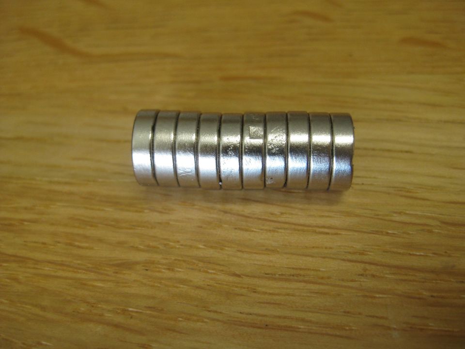 10 x Neodym-Magnete 10x3mm für M4 Senkkopfschraube in Freren