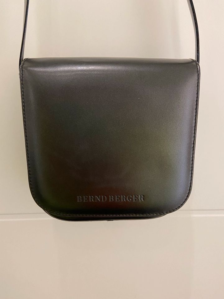 Bernd Berger Kleine Abendtasche mit Portemonnaie in Ruppichteroth