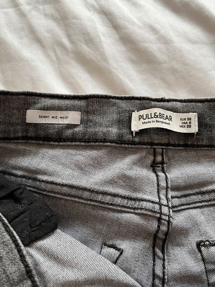 Pull and Bear jeans 36 in Berlin