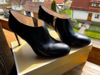 Michael Kors Ankle Boots aus Leder (38,5) Sendling - Obersendling Vorschau