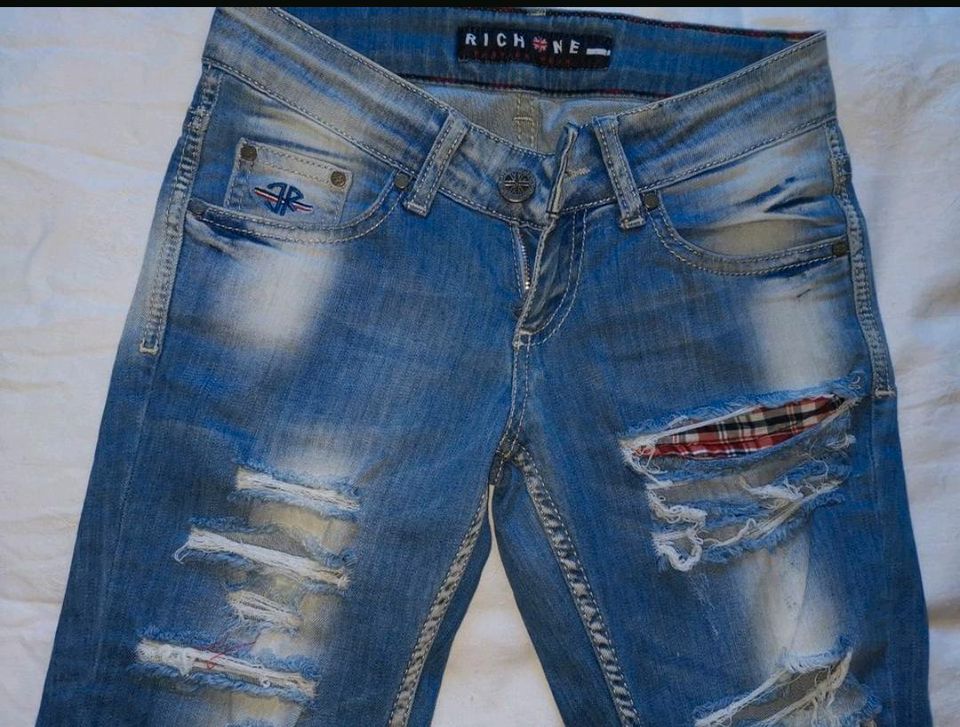 RICHONE Jeans slim fit W25 hellblau XXS 32 in Klausdorf