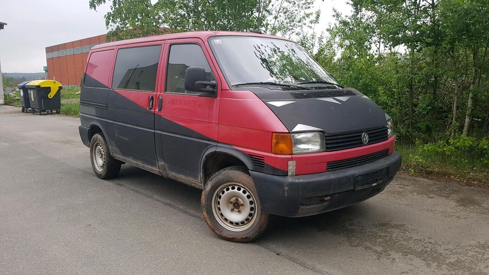 VW T4 2,5TDI ACV syncro mit ZV Transporter Allrad 4x4 Volkswagen in Zwickau