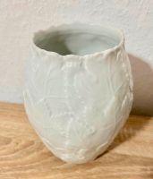 Fürstenberg Vase mit Blattmuster  ca. 18,5 cm Weißton Berlin - Friedenau Vorschau