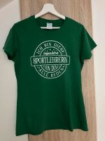 Motto-T-Shirt „Legendäre Sportlehrerin“, Größe S, grün weiß Dresden - Leuben Vorschau