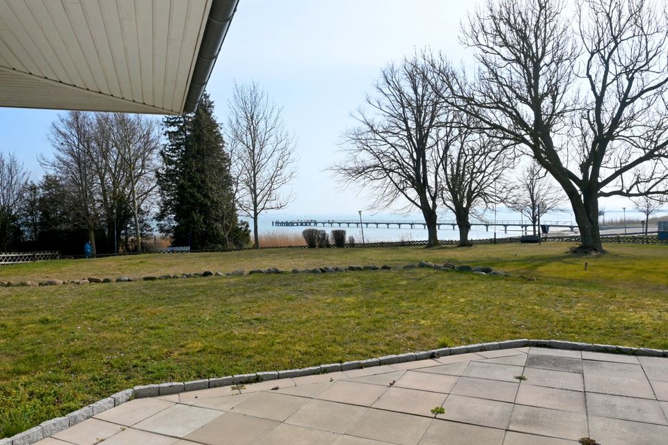 Insel Rügen!  großes Ferienhaus (EFH) direkt am Meer, neuer Preis! in Dranske