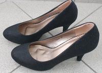 schwarze Pumps Absatzschuhe schimmernd Stuttgart - Untertürkheim Vorschau