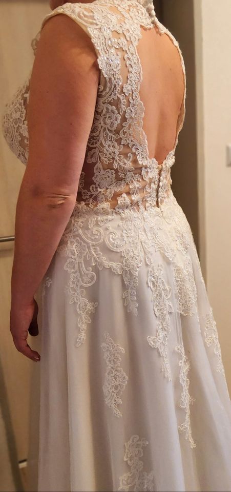 Brautkleid in Wernberg-Köblitz