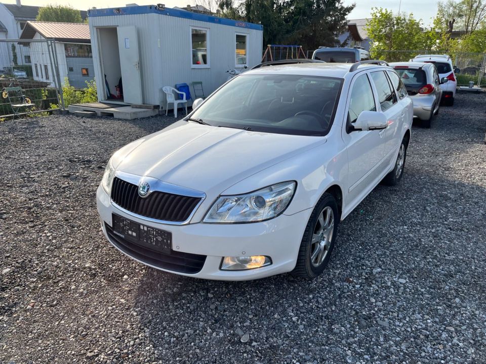 Skoda Octavia Combi Elegance in Rosenheim