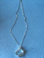Halskette mit Glas Zirkon  in Silber und sehr leicht die Kette Niedersachsen - Aurich Vorschau