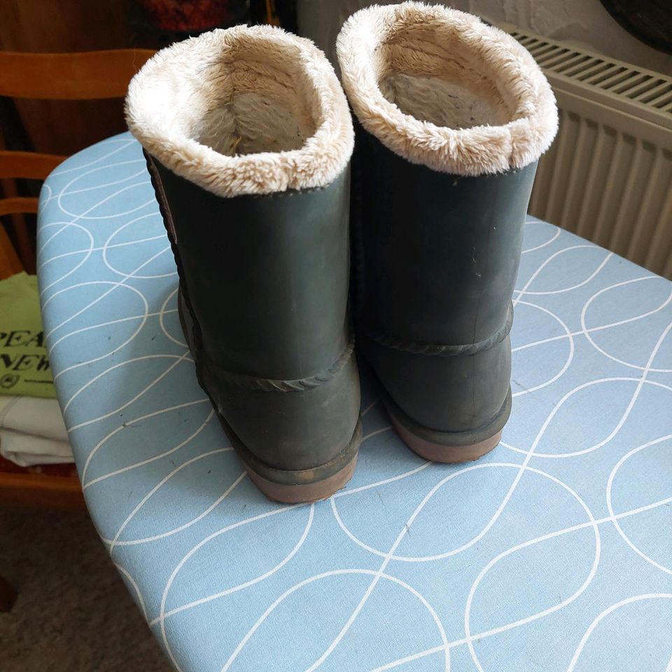 Fellstiefel Stiefel Schuhe Kinder gr. 34/35 in Nidda