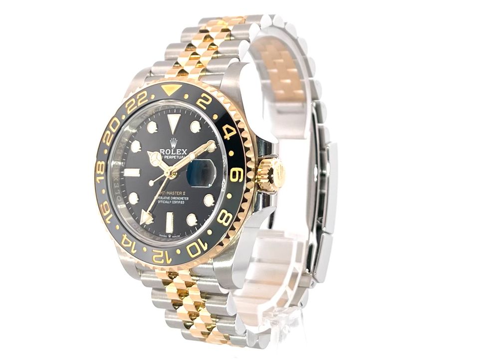 Rolex GMT-Master II Edelstahl Gelbgold Ref. 126713GRNR in Bietigheim-Bissingen