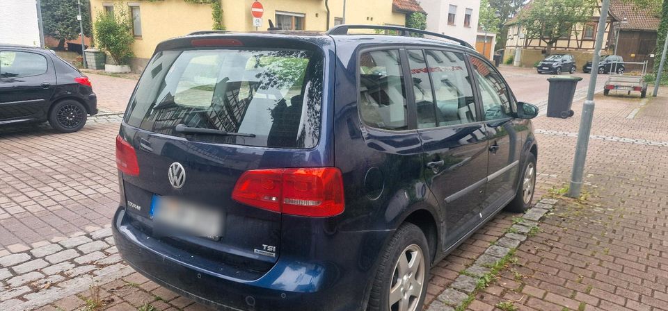 Volkswagen Touran in Leonberg