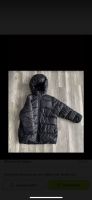 Winterjacke H&M(wattiert ) Gr. 134 schwarz mit abnehmbarer Kapuze Eimsbüttel - Hamburg Schnelsen Vorschau