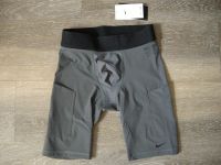 Nike Hose Tights ADV A.P.S. Shorts S DX1916-068 Dri-Fit NP 75€ Niedersachsen - Wolfsburg Vorschau