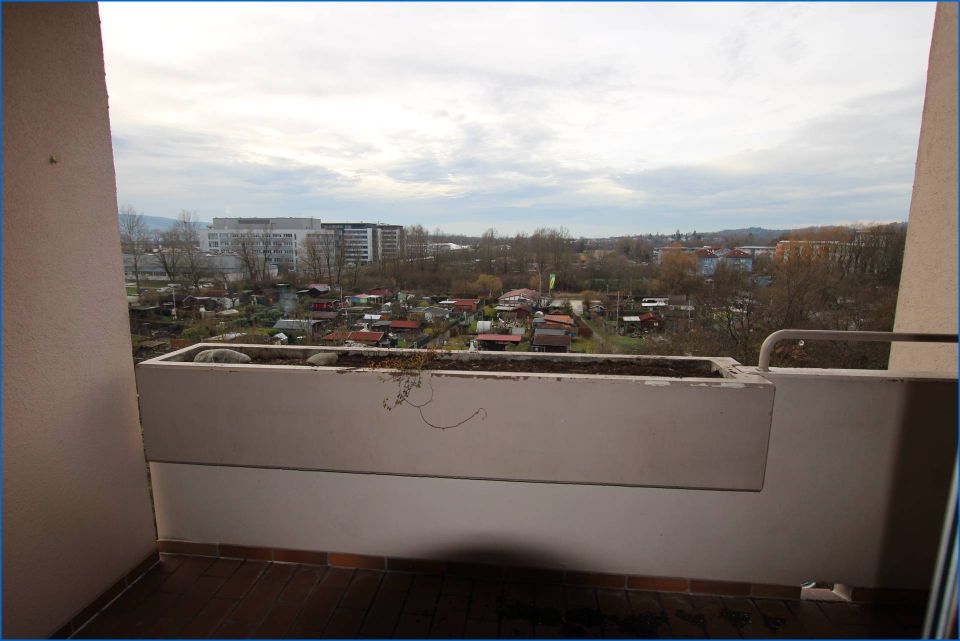 Bezugsfreie 2,5 Zi. Wohnung in Konstanz, mit Balkon, Aufzug und TG-Platz! in Konstanz