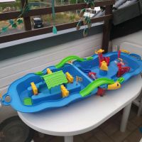 Water Fun Trolley Wasserbahn koffer Wasserspielzeug Boote Garten Hessen - Solms Vorschau