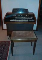 Farfisa Modell 250/RSE - Elektronische Orgel Inkl. Hocker Nordrhein-Westfalen - Dorsten Vorschau