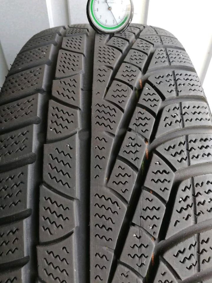 4x 215 65 R16 98H Pirelli Winterreifen auf Audi Q3 Alufelgen in Detmold