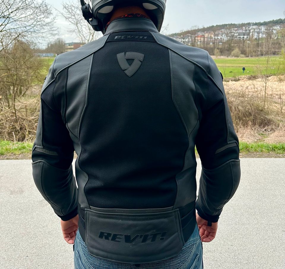 Revit Ignition 4 Motorradjacke Gr. 52 in Regensburg